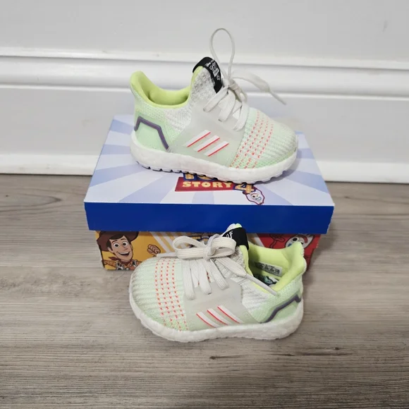 Adidas X Disney Pixar Toy Story 4 UltraBoost 19 Buzz Lightyear Sneakers  Size 5k